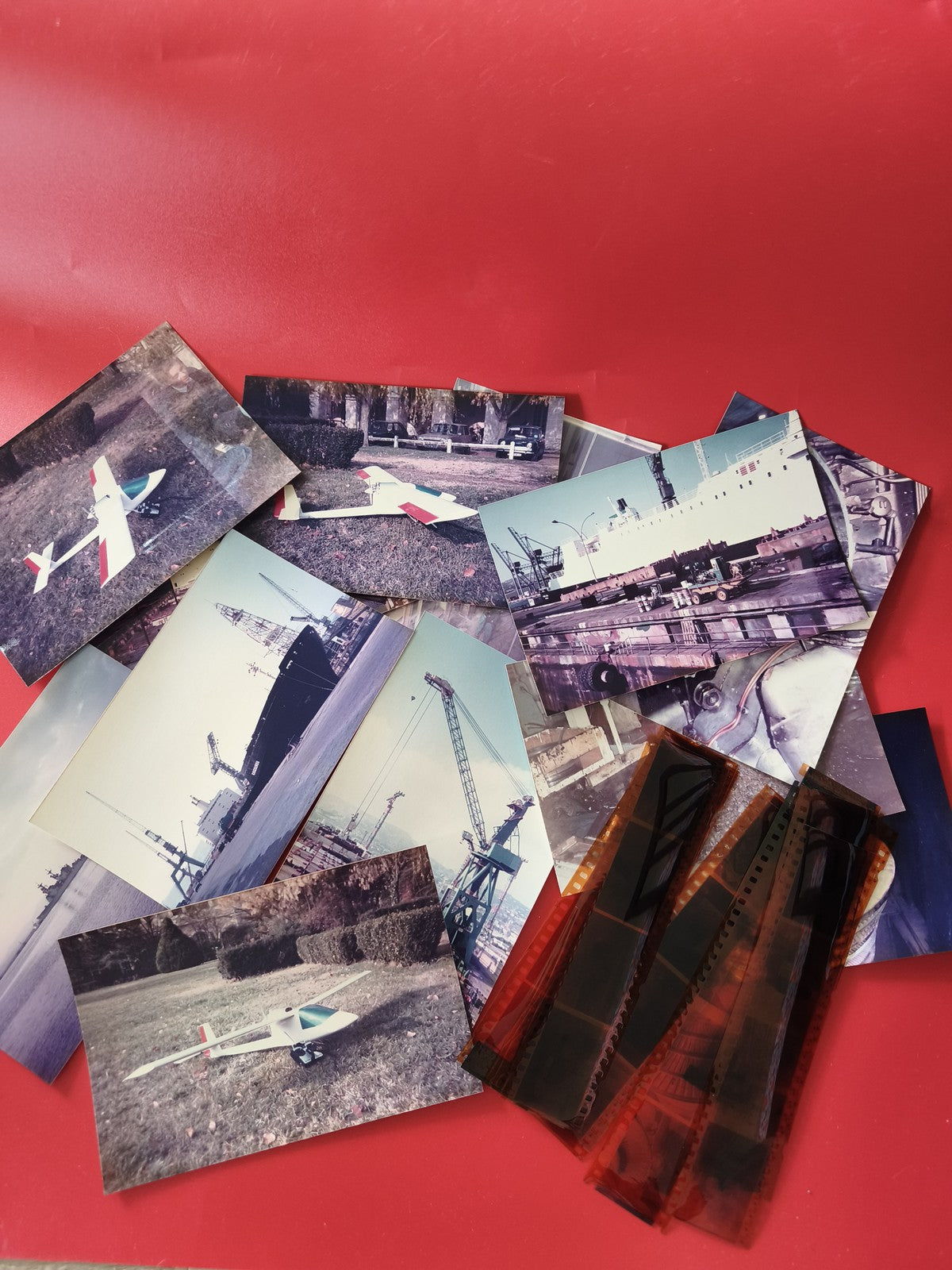 Lot anciennes photographies vintage bateaux chantiers maquettes + négatifs