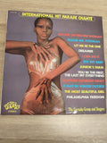 Vinyle 33T International Hit Parade Chante The Carnaby Group & Singers, pochette