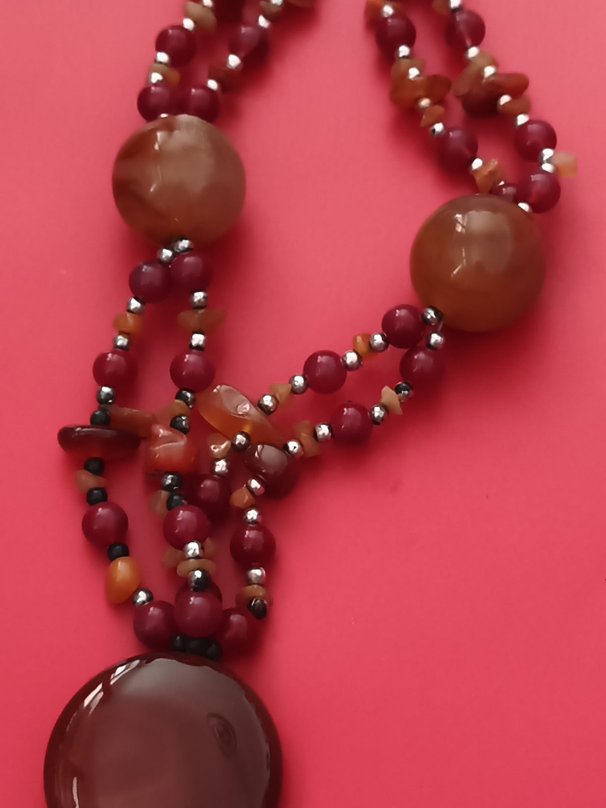 Collier ancien multirangs pierres naturelles brun rouge vintage