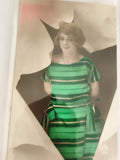 Carte postale ancienne portrait femme colorisée années 20 style Art déco CPA