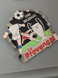 Pin's rétro ancien Le Provençal journal presse badge collection vintage France