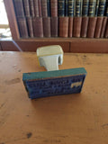 Tampon vintage Dakar – cachet rétro ancien, poignée blanche, objet de bureau