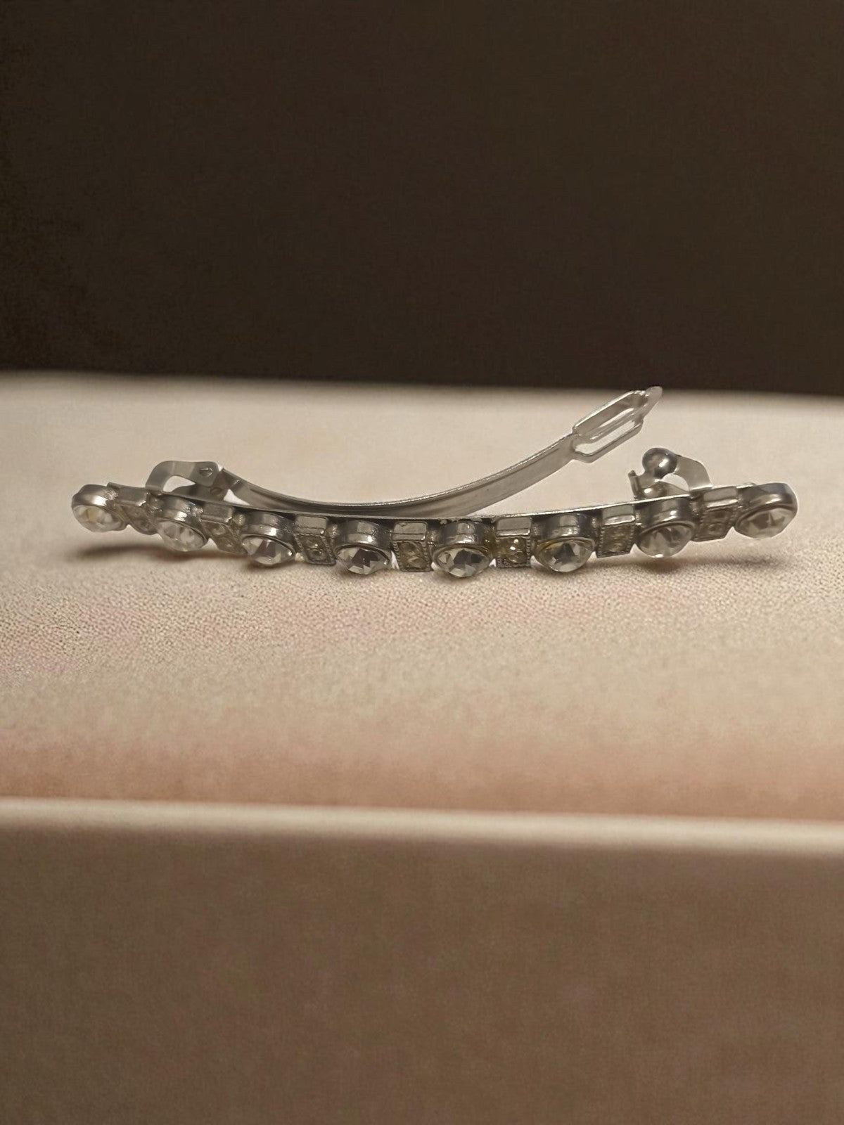 Barrette vintage fantaisie strass transparents, pince à cheveux rétro