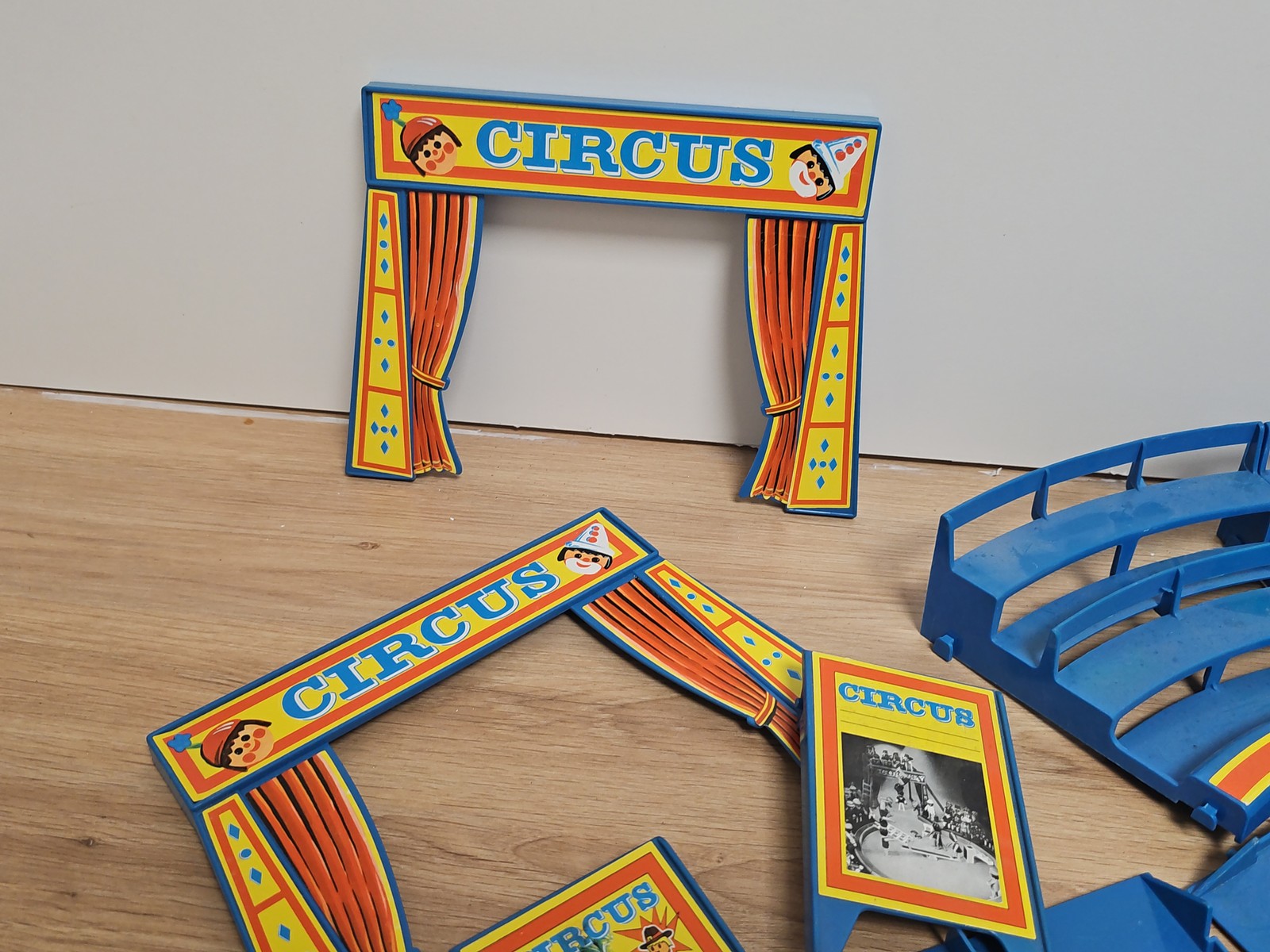 Set Playmobil cirque rétro ancien, collection vintage, figurines et accessoires