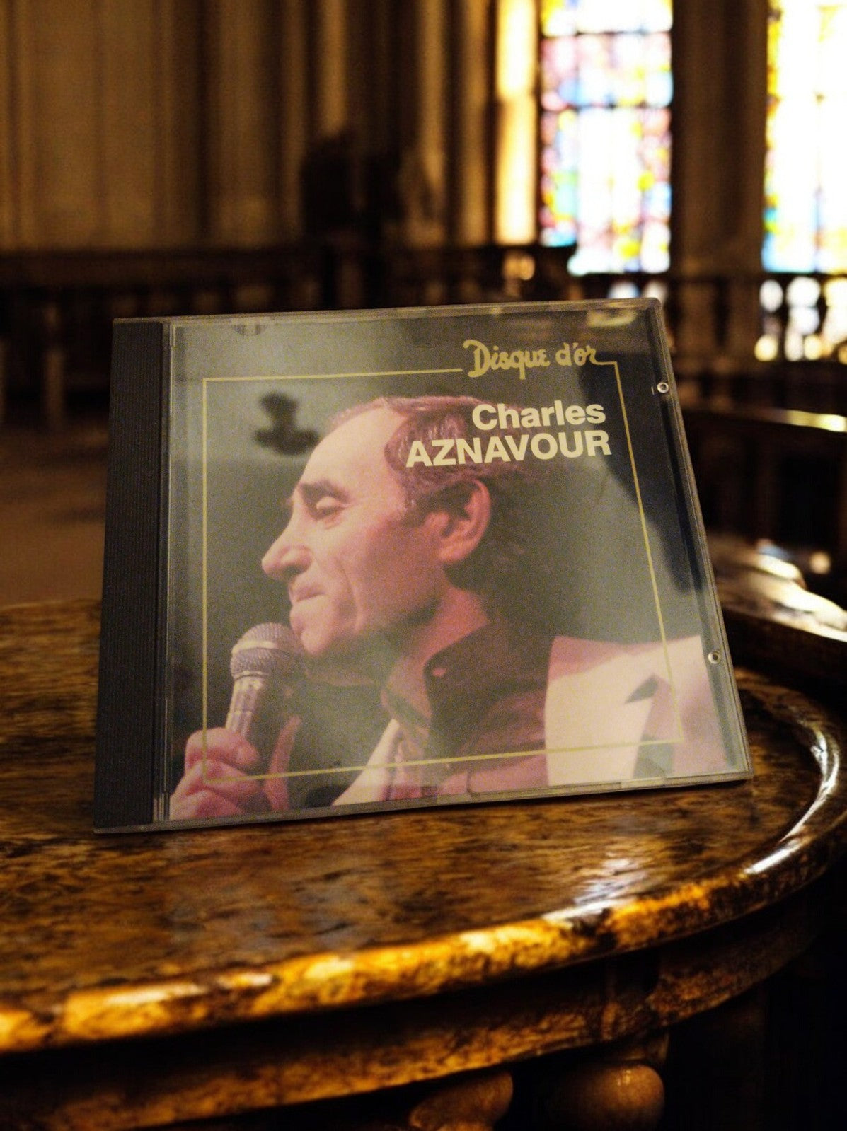 CD Charles Aznavour Disque d'or – Légende chanson française, pochette photo coul