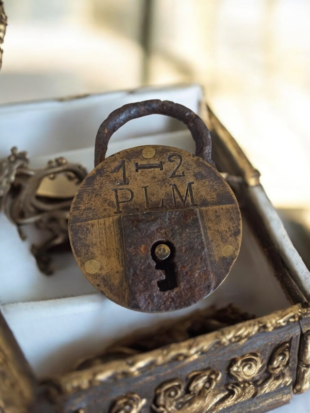 Cadenas ancien PLM Paris Lyon Méditerranée, ferronnerie, padlock vintage