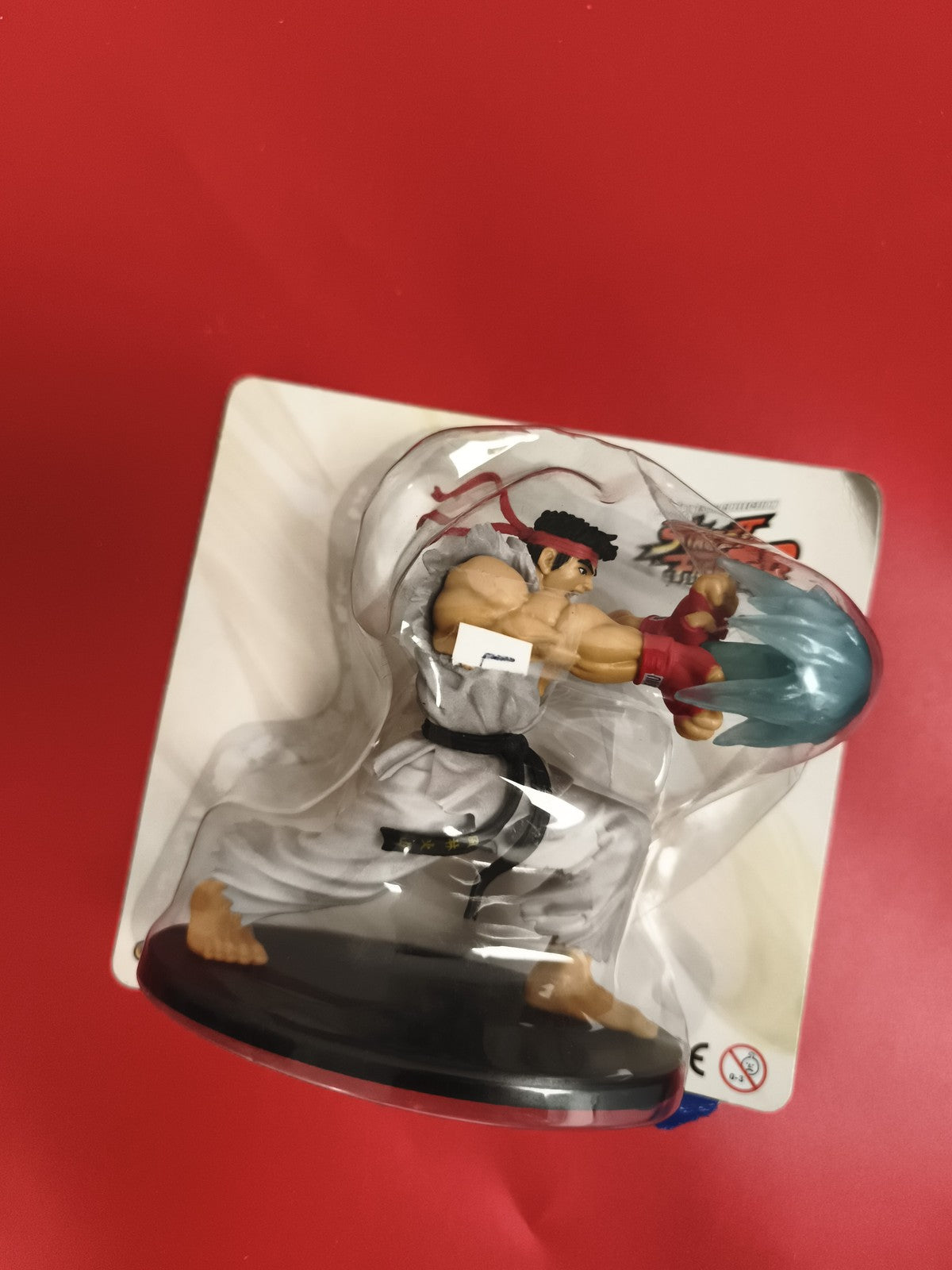 Figurine Ryu Street Fighter, personnage articulé, socle noir, blister