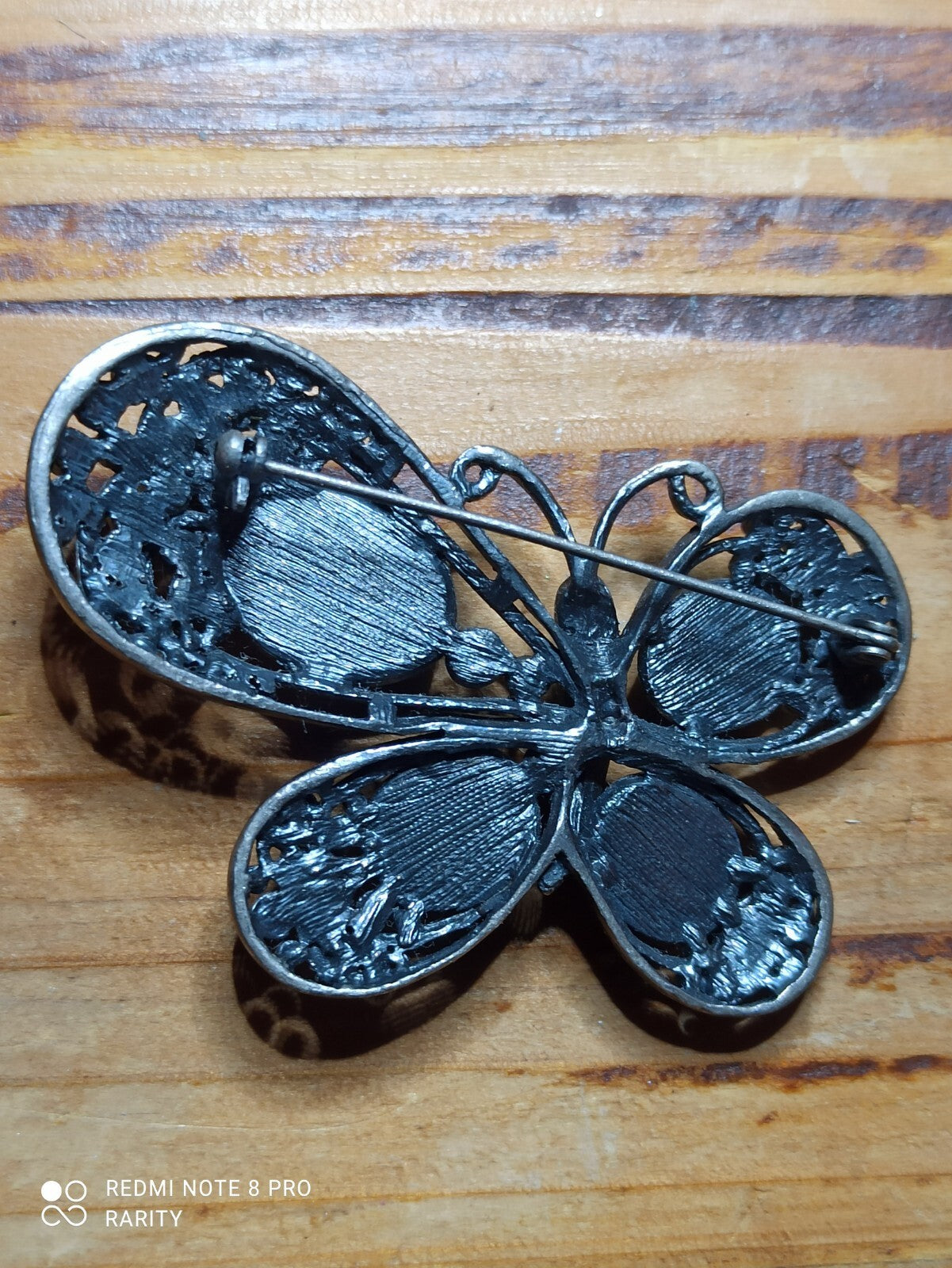 Broche papillon vintage bleue strass cabochons, bijou rétro élégant