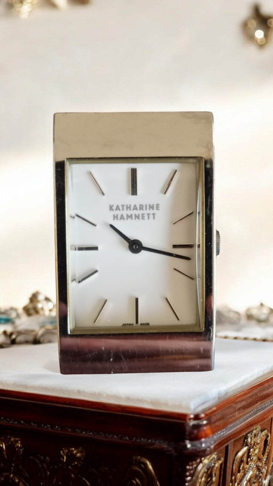 Montre de bureau vintage Katharine Hamnett rectangulaire femme design minimalist