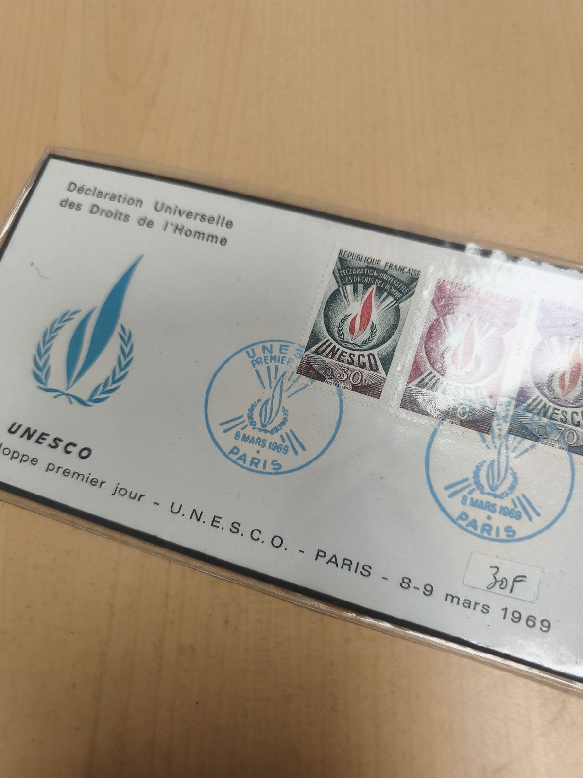 Enveloppe premier jour UNESCO 1969 Paris Déclaration Droits de l’Homme timbres