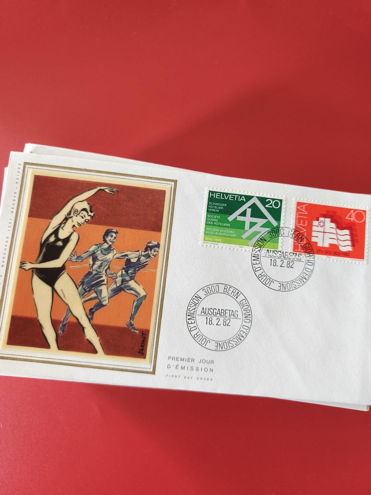 Enveloppe philatélie Suisse timbres sportifs illustration athlétisme natation