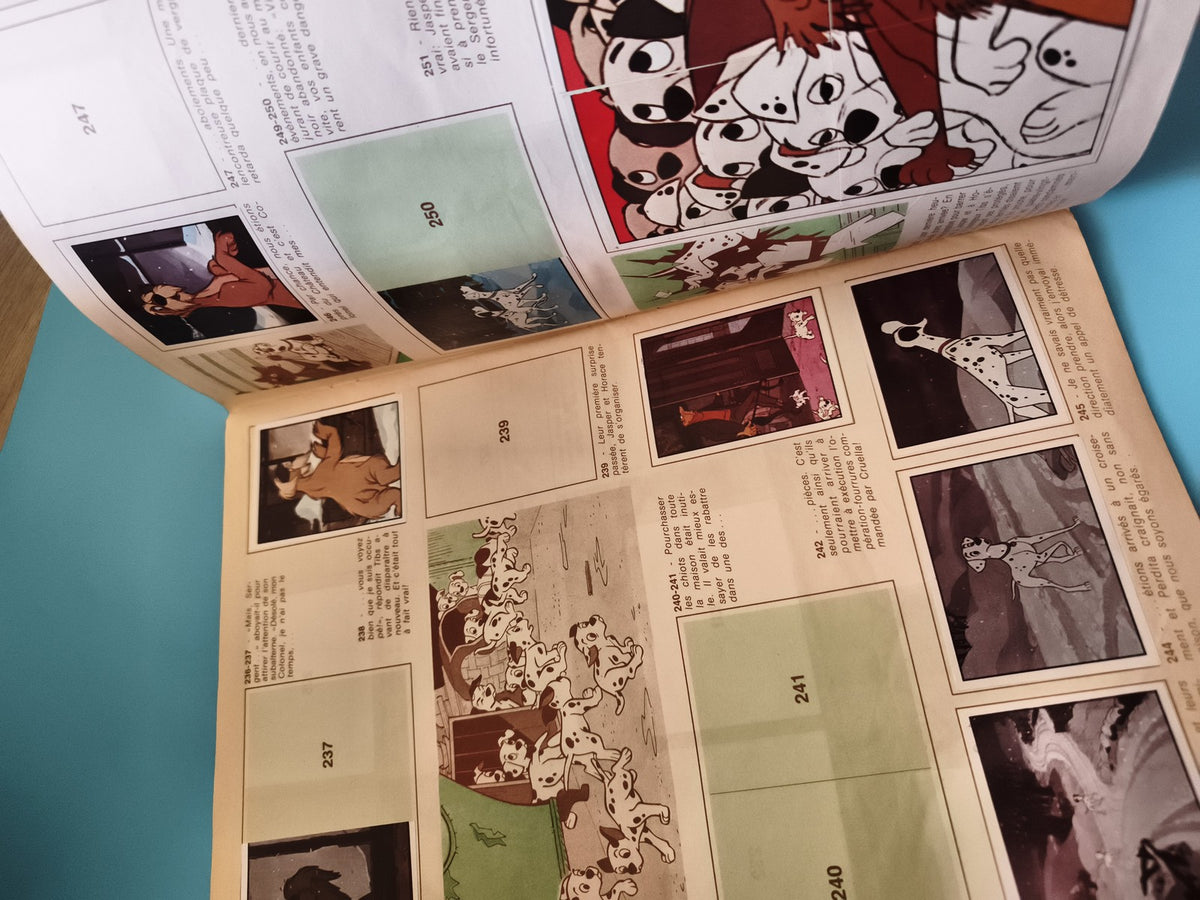 Album Panini Les 101 Dalmatiens Disney figurines incomplet couverture animée