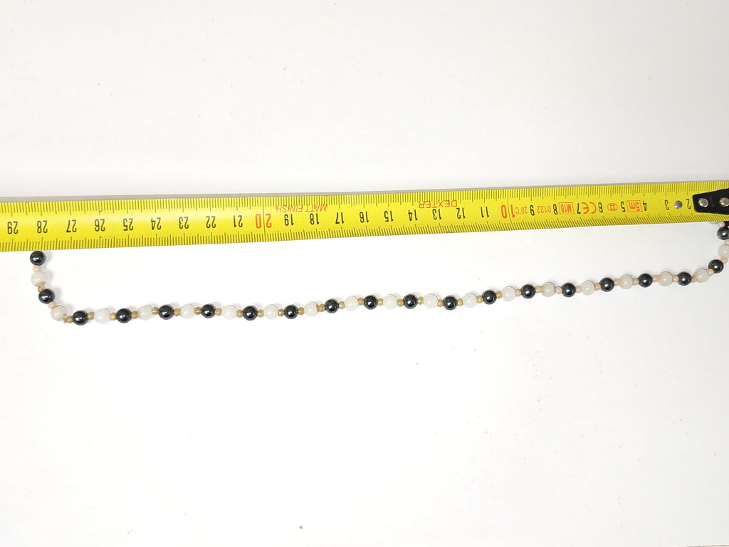 Collier rétro ancien en hématite, bijou vintage élégant pour collection ou cadea