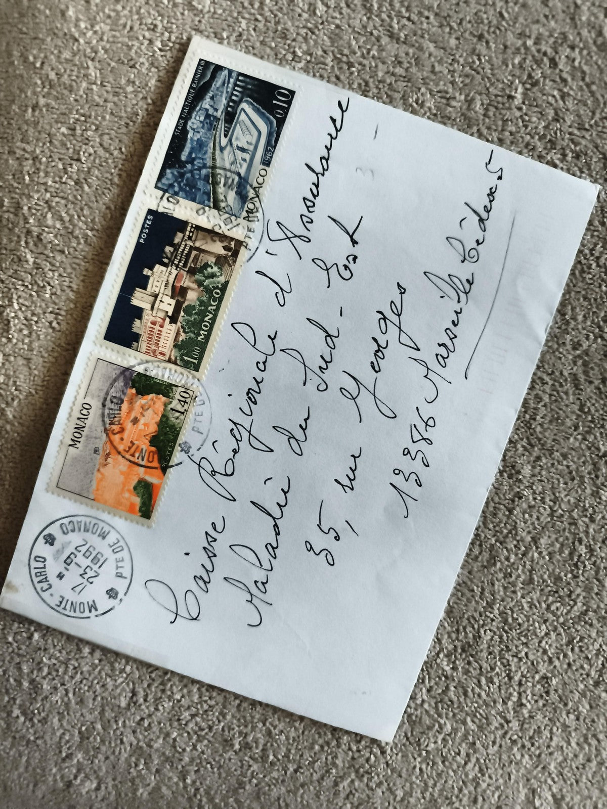 Lettre affranchie Monaco 1962 timbres poste décoratifs philatélie