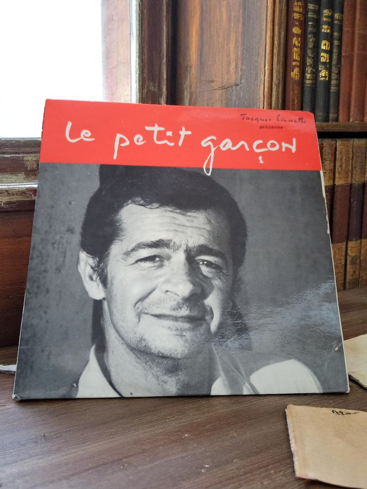 Disque vinyle 45 tours vintage Le Petit Garçon Jacques Canetti pochette photo