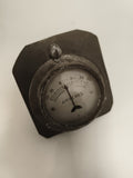 Ampèremètre ancien charge décharge vintage, appareil de mesure, métal, rétro
