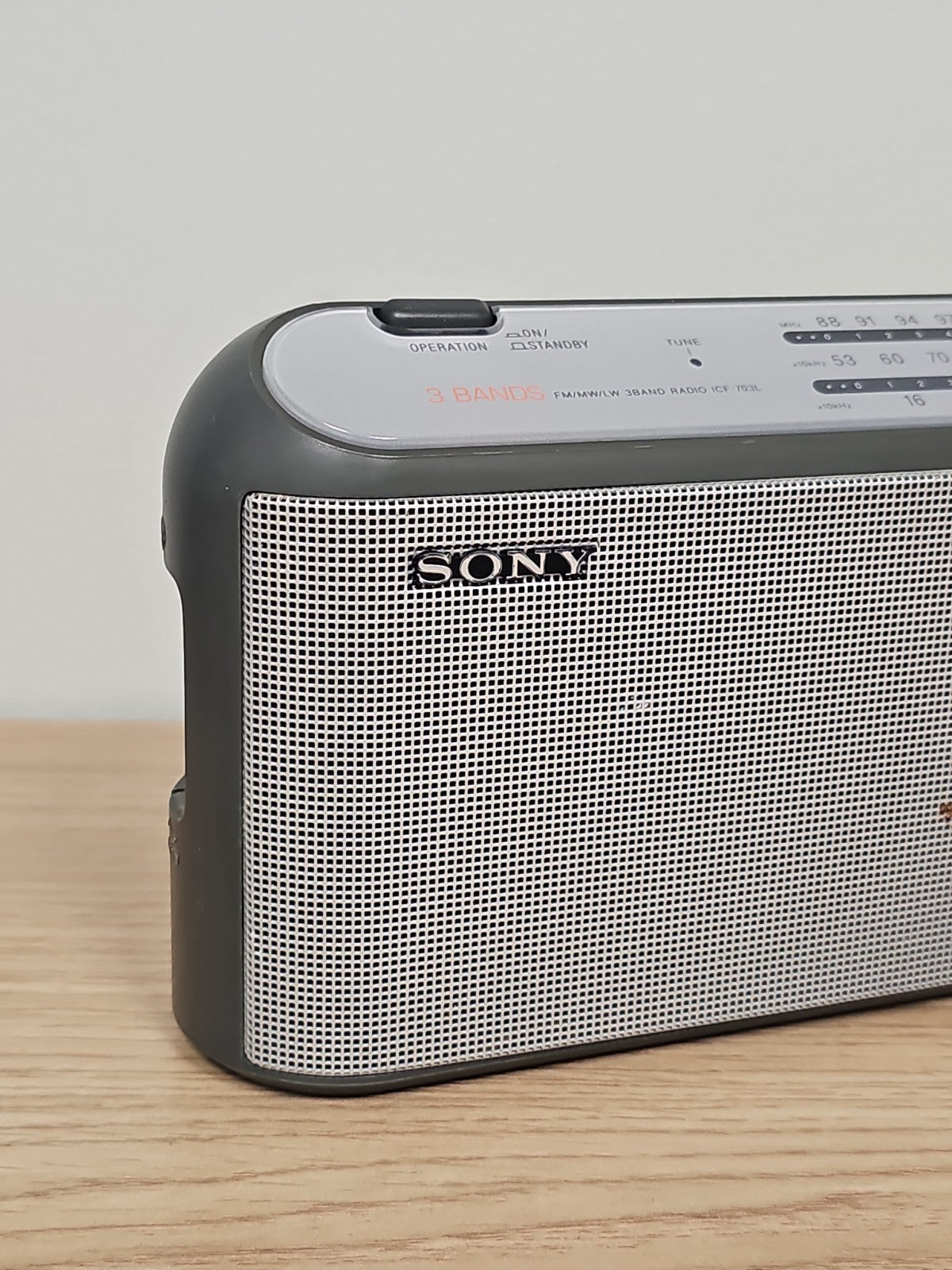 Radio portable LW/ MW/FM Sony ICF-703L