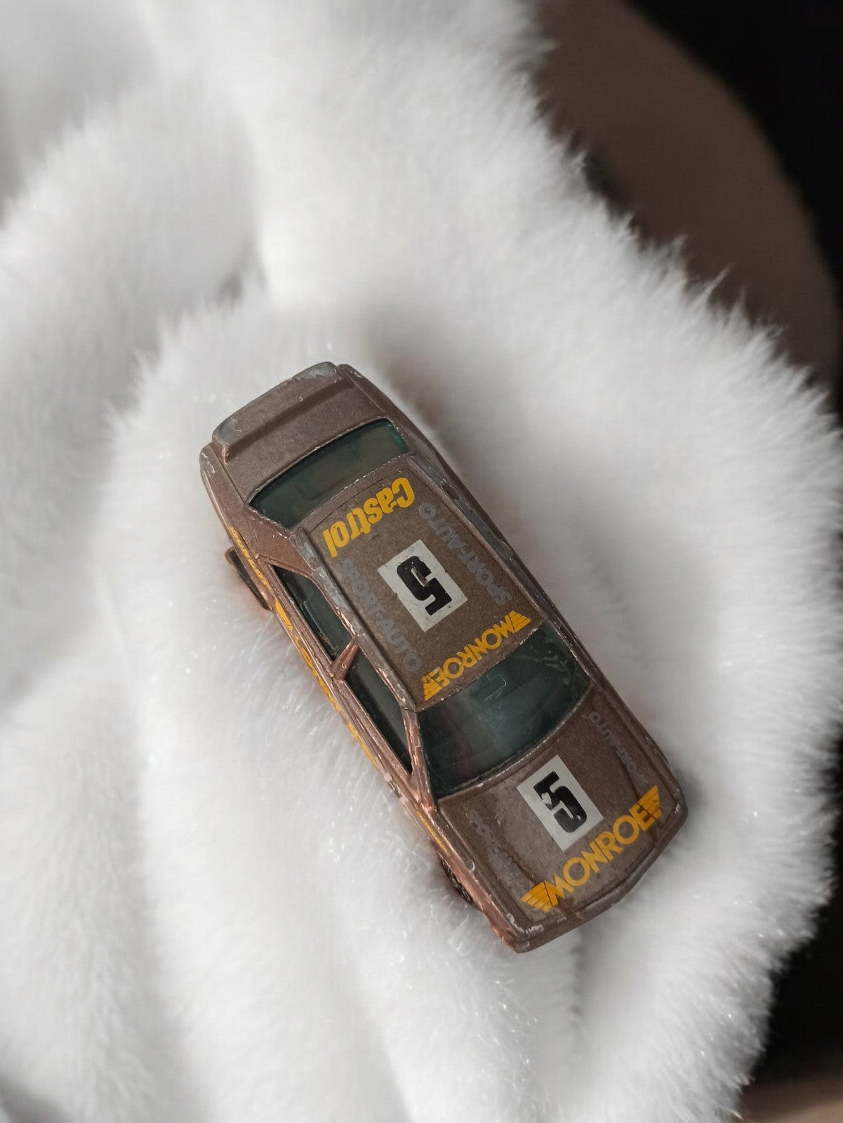 Voiture miniature vintage Castrol Monroe n°5 marron modèle réduit ancien