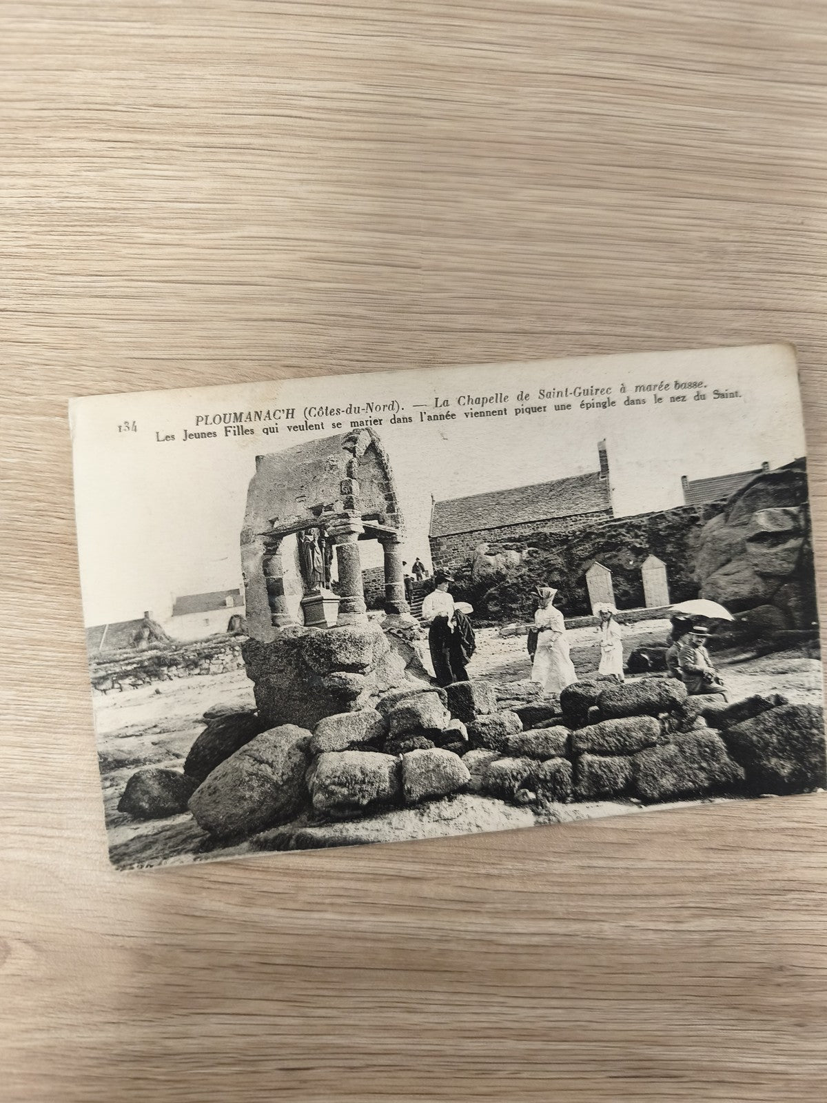 Ancienne carte postale Ploumanac?h Chapelle Saint-Guirec Côtes-du-Nord vintage