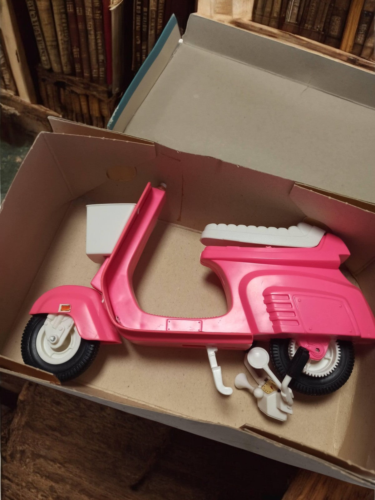 Scooter Barbie vintage Mattel années 90 rose jouet ancien collection rare
