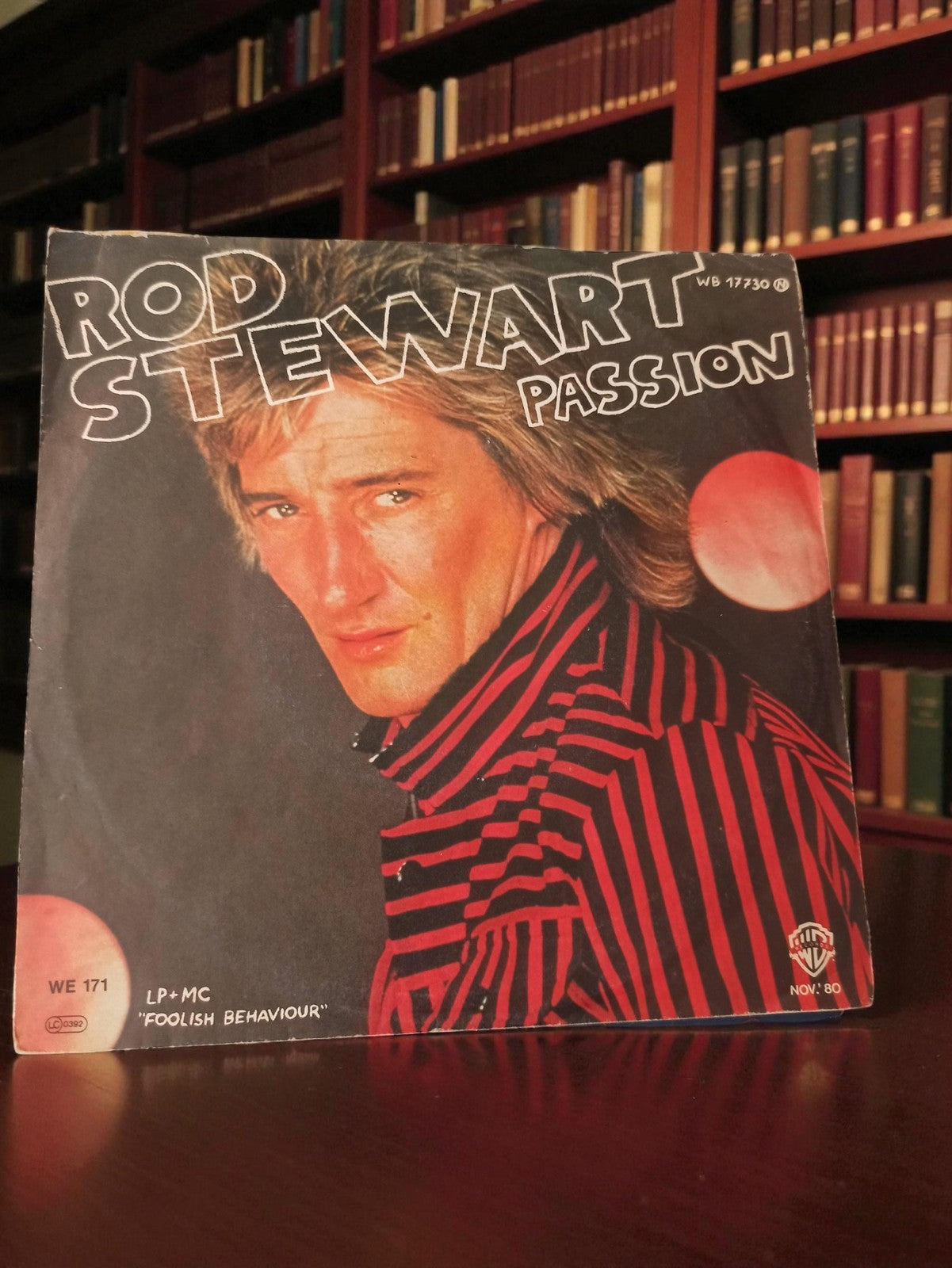 Disque vinyle 45 tours Rod Stewart Passion vintage 1980 pochette à restaurer