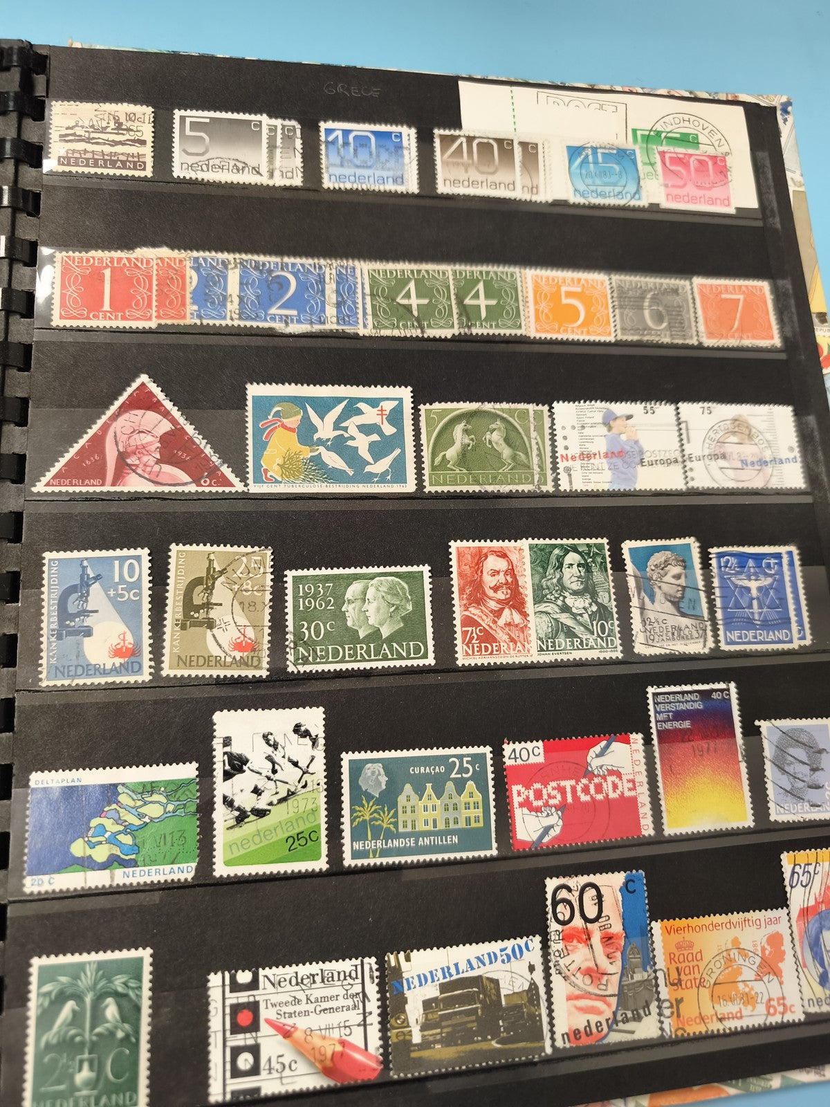 Lot anciens timbres oblitérés Hollande vintage, collection philatélie, multicolo