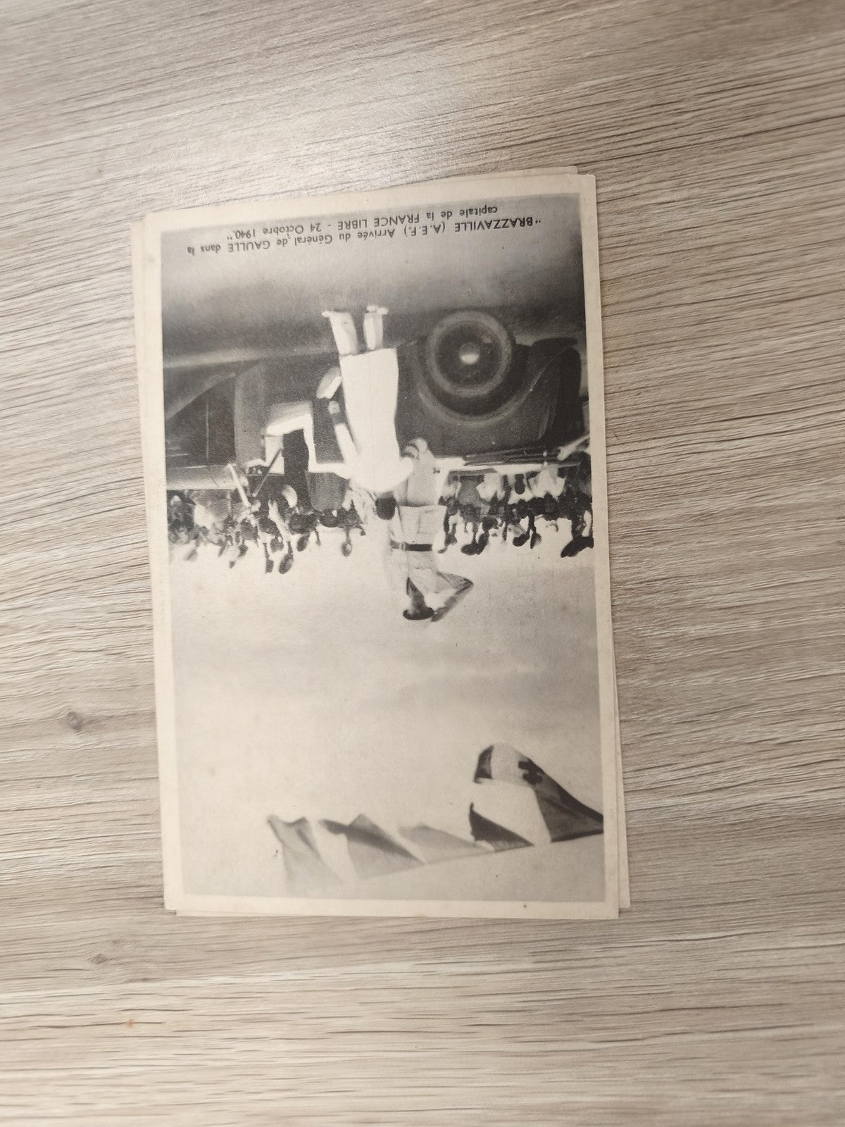 Ancienne CPA arrivée du Général de Gaulle Brésil 1940 avion militaire vintage