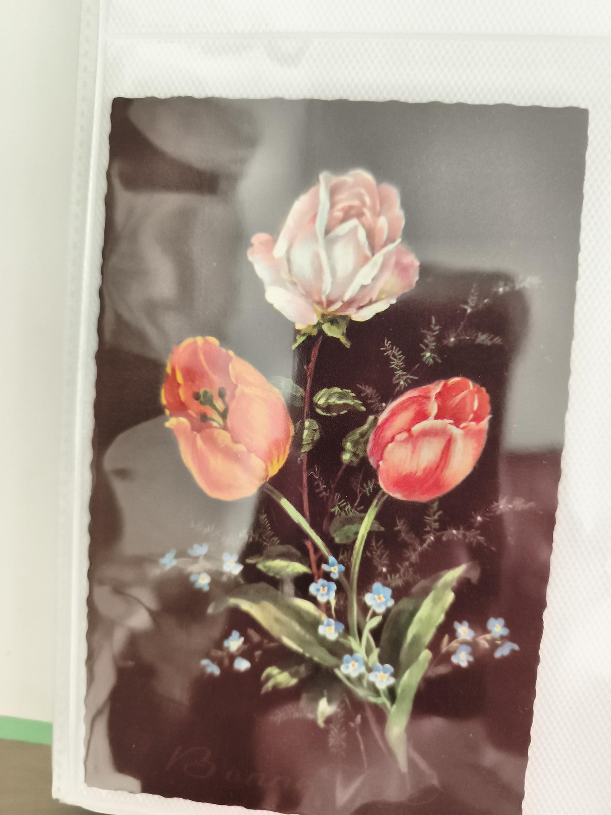 Carte postale ancienne fleurs relief, tulipes et rose, style vintage CPA