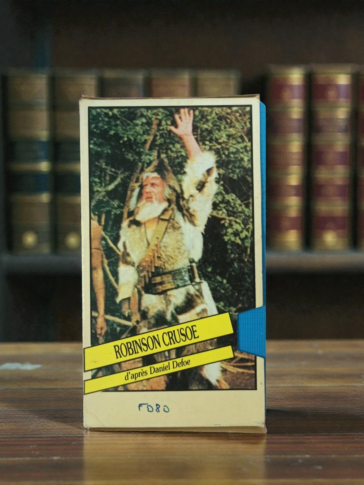 Cassette VHS Robinson Crusoé rétro vidéo ancienne film aventure vintage