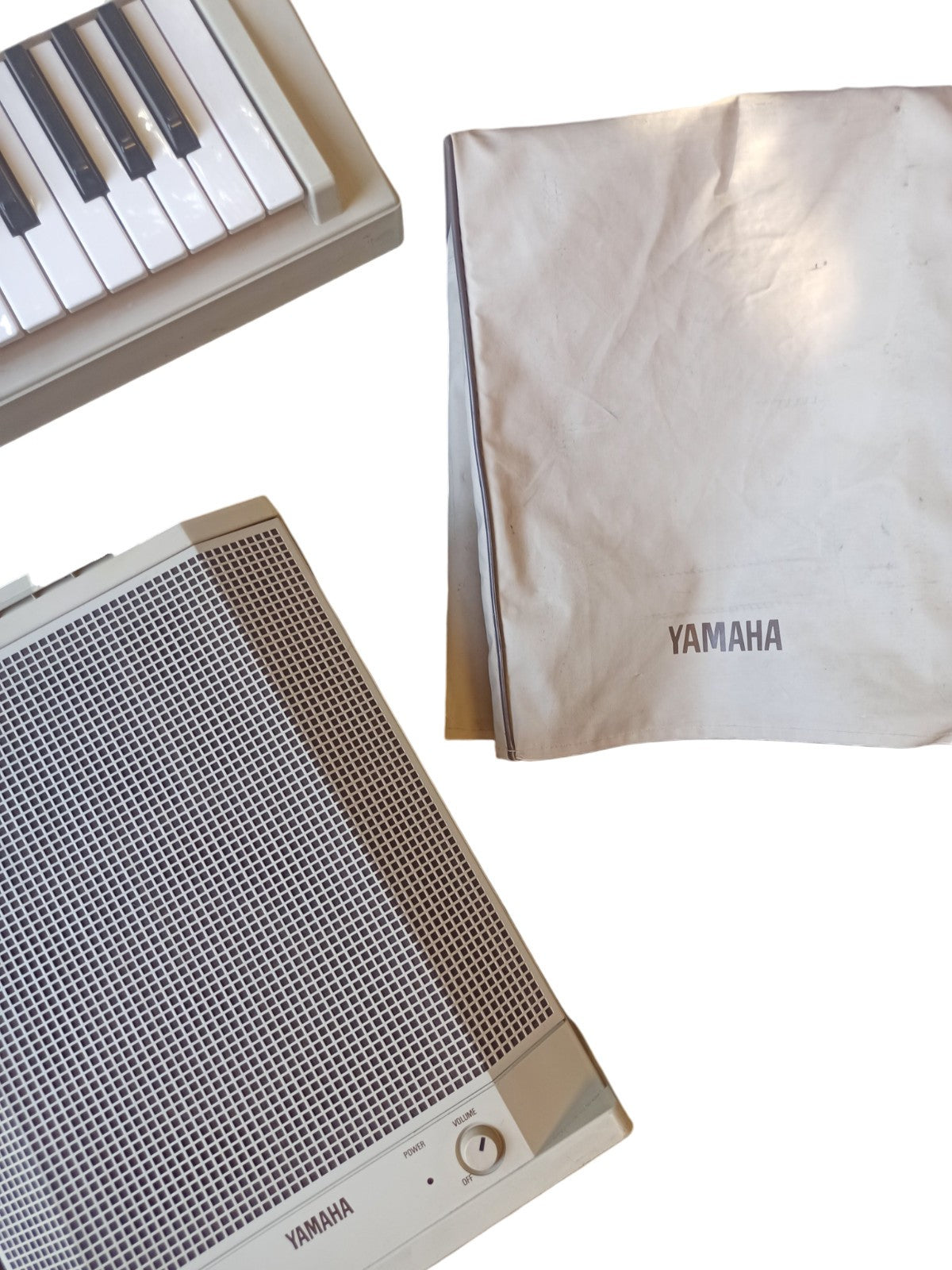 Clavier Yamaha Automatic Bass Chord System + Haut-parleur vintage non testé