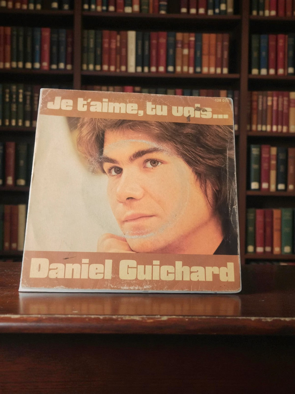 Disque vinyle 45T Daniel Guichard Je t’aime tu vois ancien vintage pochette usée