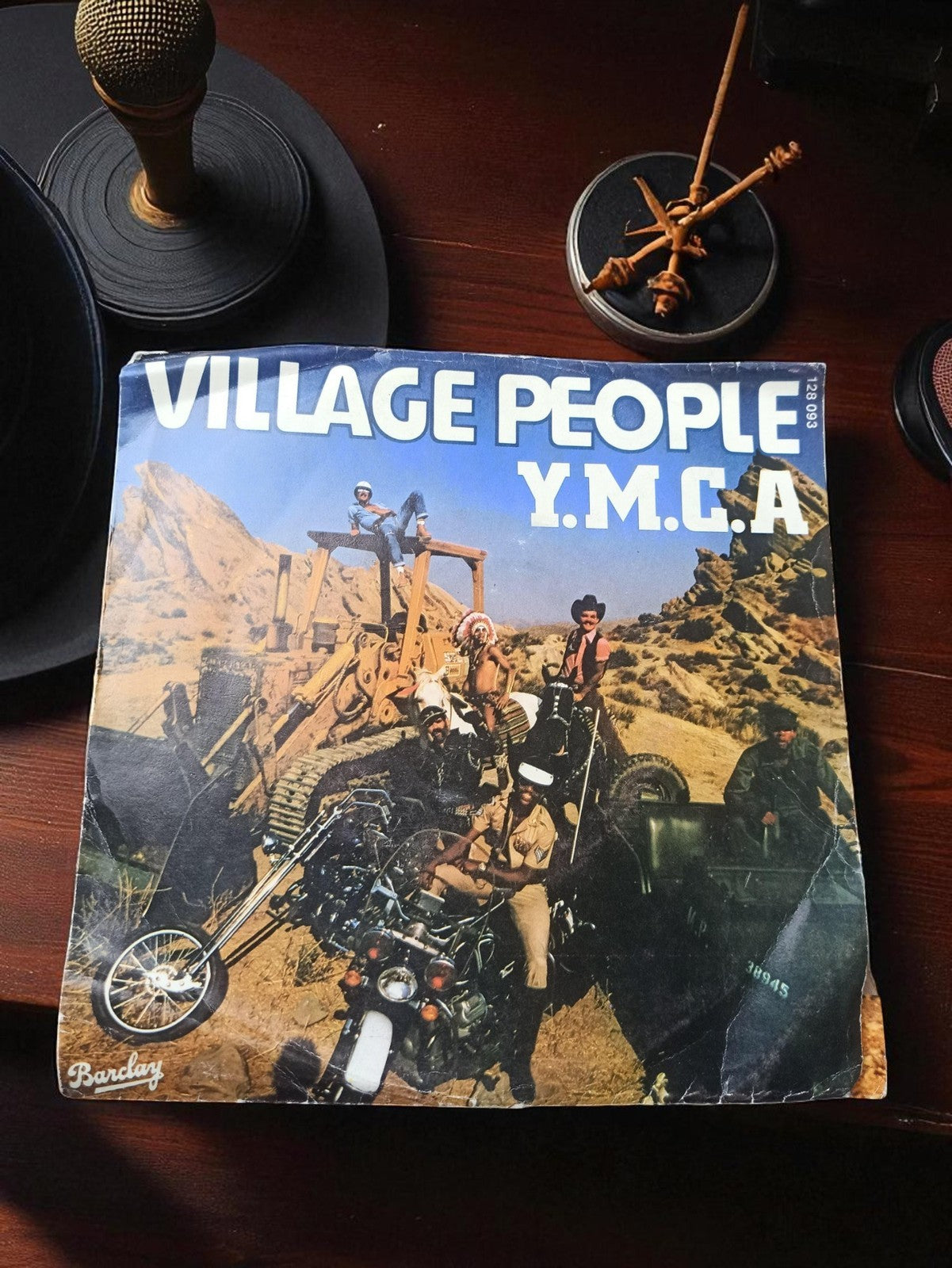 Vinyle 45 tours Village People Y.M.C.A Barclay ancien disco vintage rétro