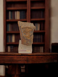 Pierre de calcite ancienne sur socle, objet minéral vintage déco rétro