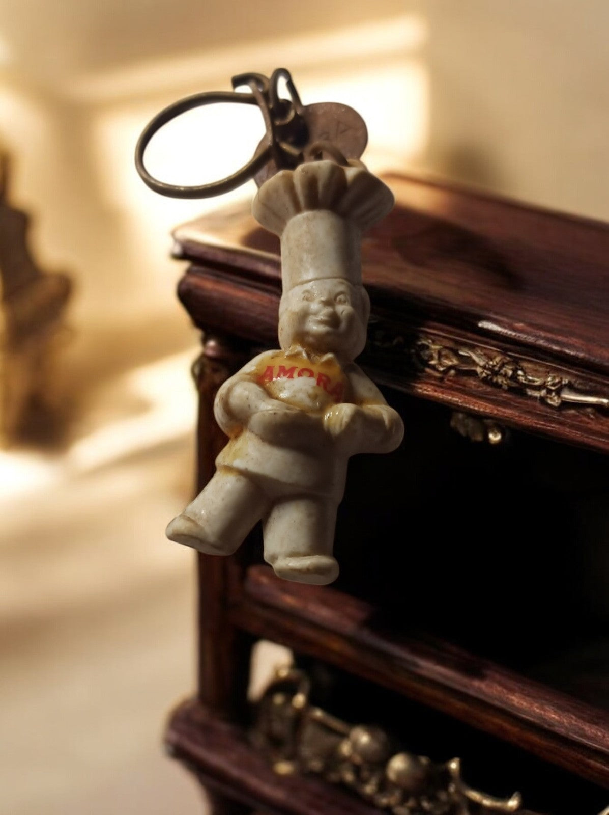 Porte-clés vintage Amora chef cuisinier figurine publicitaire rétro