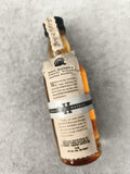 Miniature Basil Hayden's Kentucky Bourbon Whiskey partiellement remplie