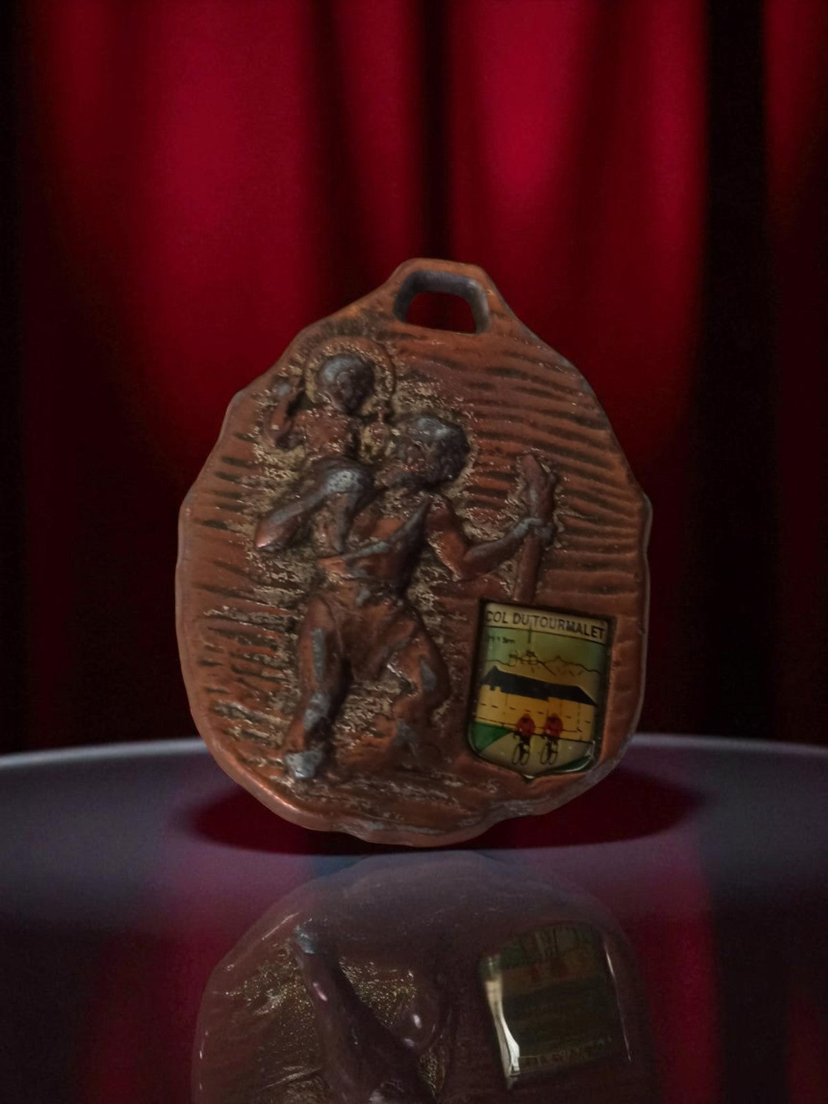 Médaille ancienne Col du Tourmalet cyclisme relief vintage montagne