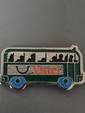 Pin's ancien Vittel rétro, badge publicitaire vintage collection France années 9