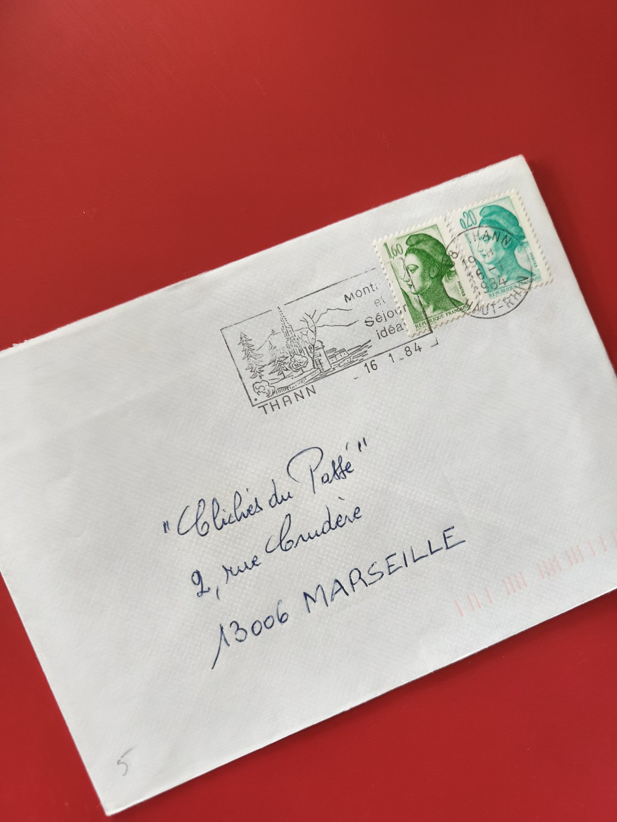 Enveloppe philatélie timbrée Marianne, oblitération Thann, écriture manuscrite