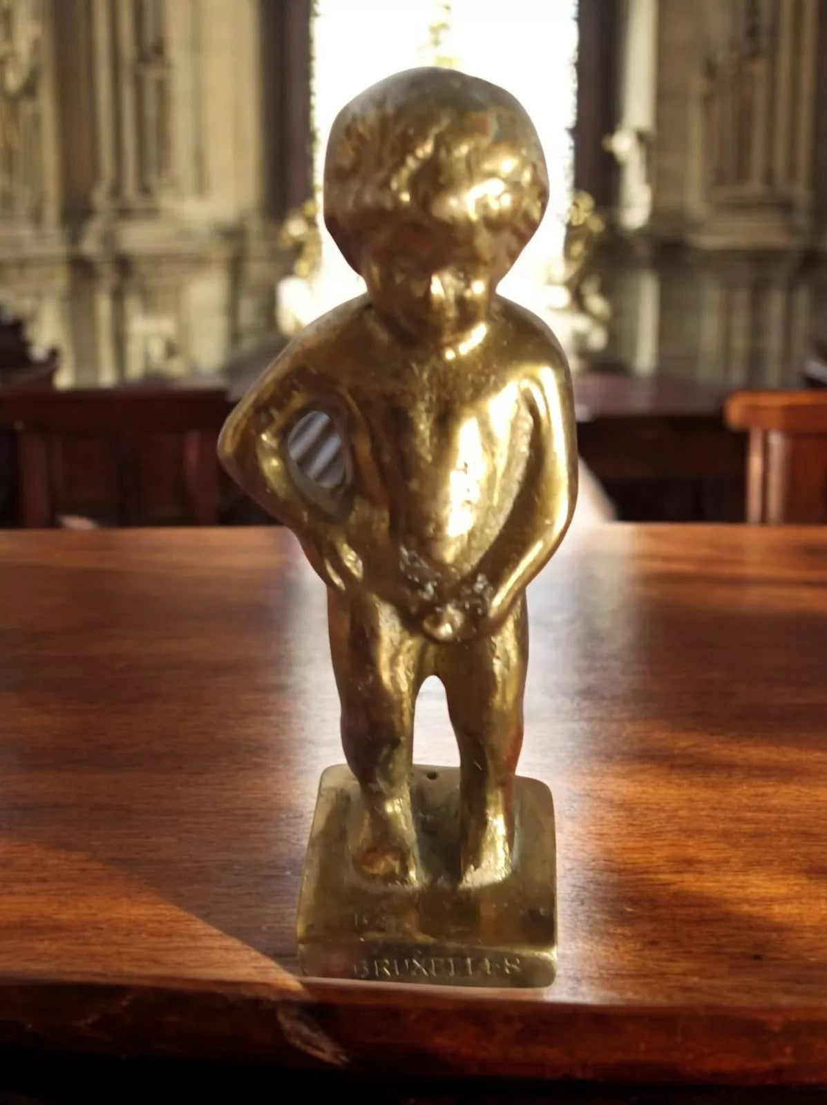 Statuette Manneken Pis Bruxelles bronze doré ancien déco vintage