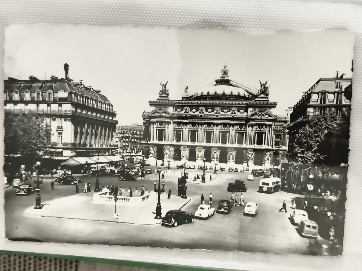 Carte postale ancienne Paris Opéra Garnier CPA noir et blanc années 50 vintage