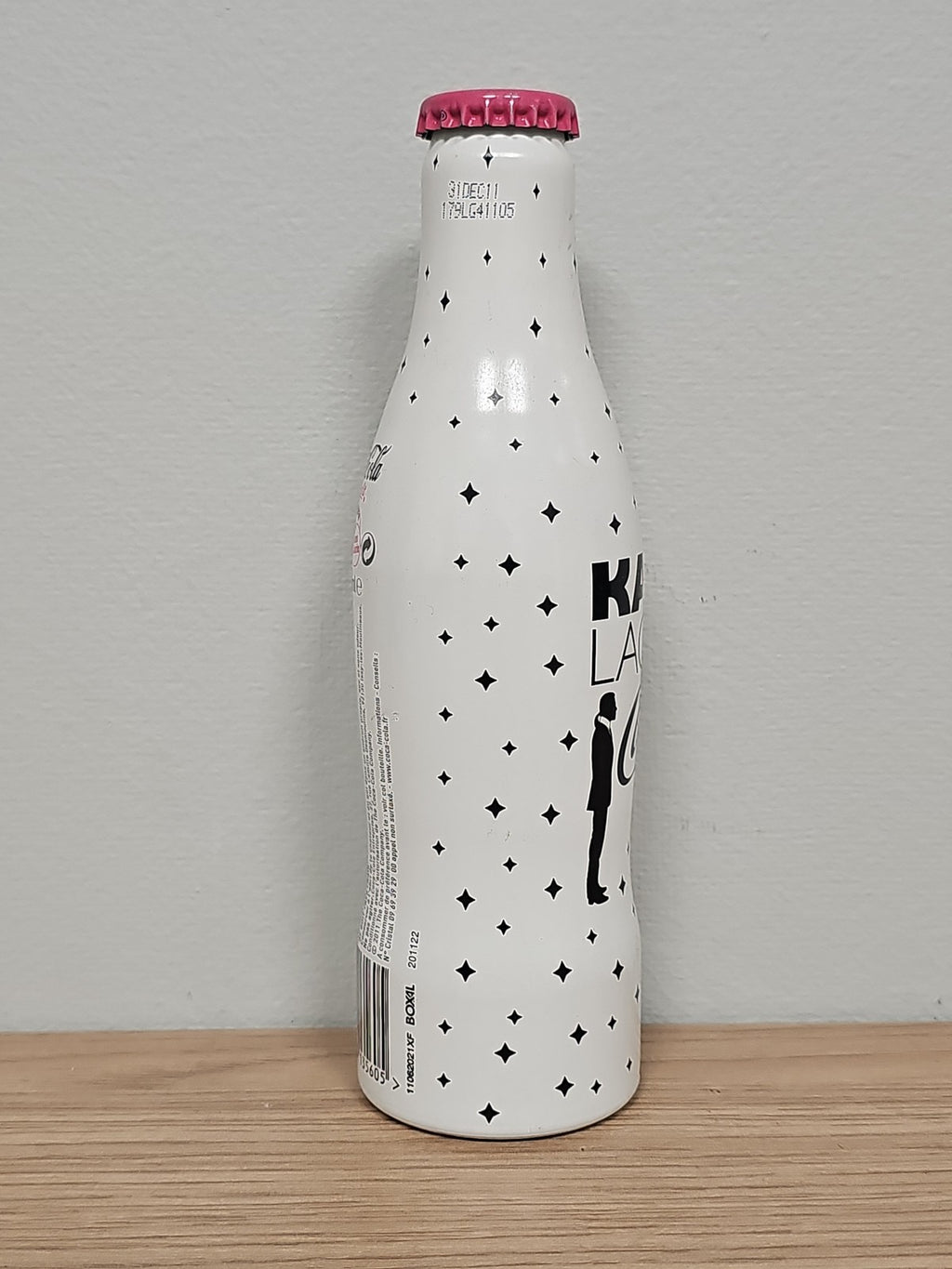 Bouteille Coca Cola pleine édition Karl Lagerfeld design unique, objet décoratif