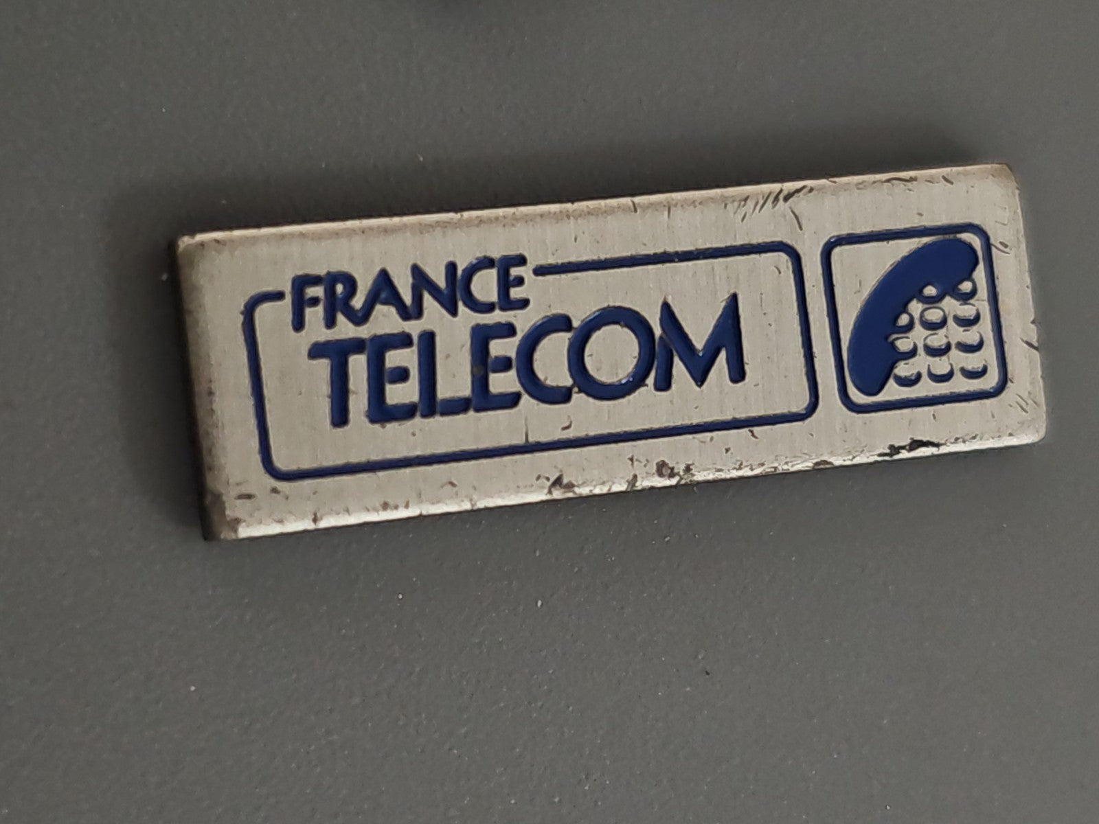 Pin's ancien France Telecom vintage rétro, badge collection télécommunications r
