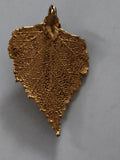 Broche vintage feuille dorée, bijou rétro, motif nervuré élégant