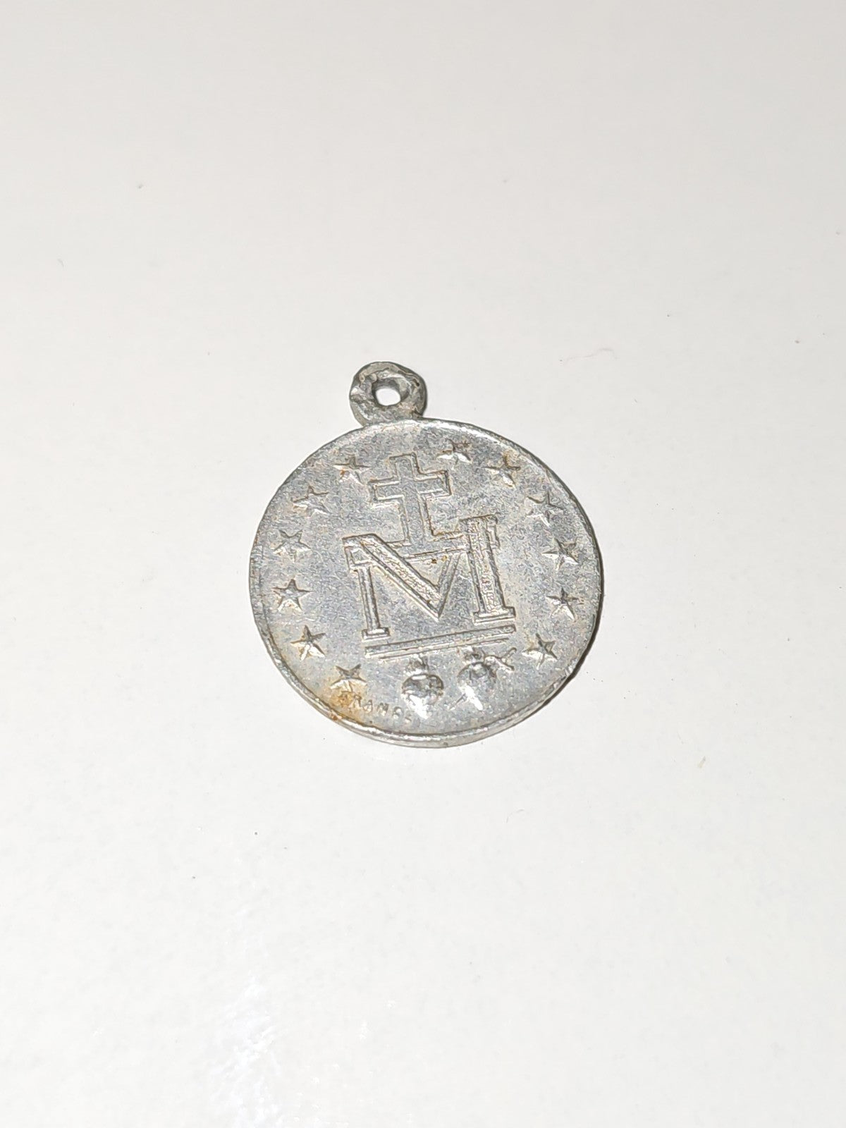 Ancienne médaille religieuse vintage petite, objet de piété rétro à collectionne