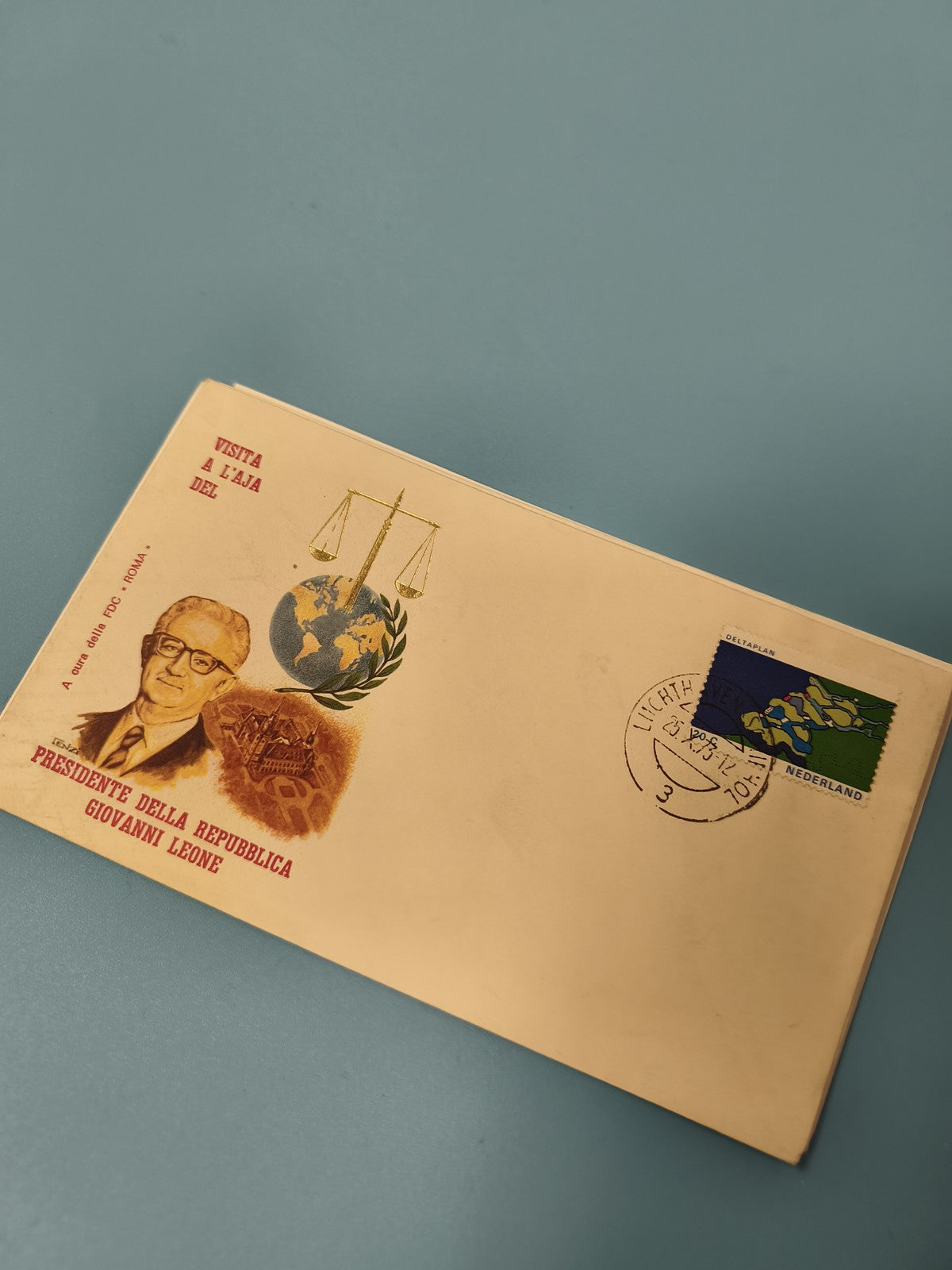 Enveloppe premier jour FDC Giovanni Leone timbre Pays-Bas illustration justice