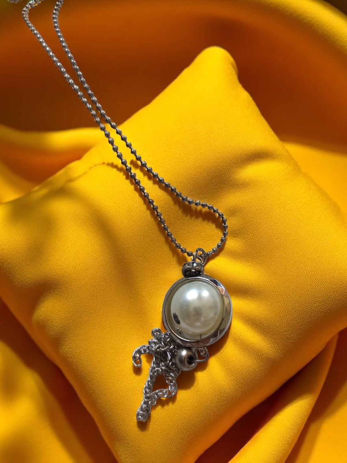 Collier pendentif perle style rétro vintage chaîne boule fantaisie