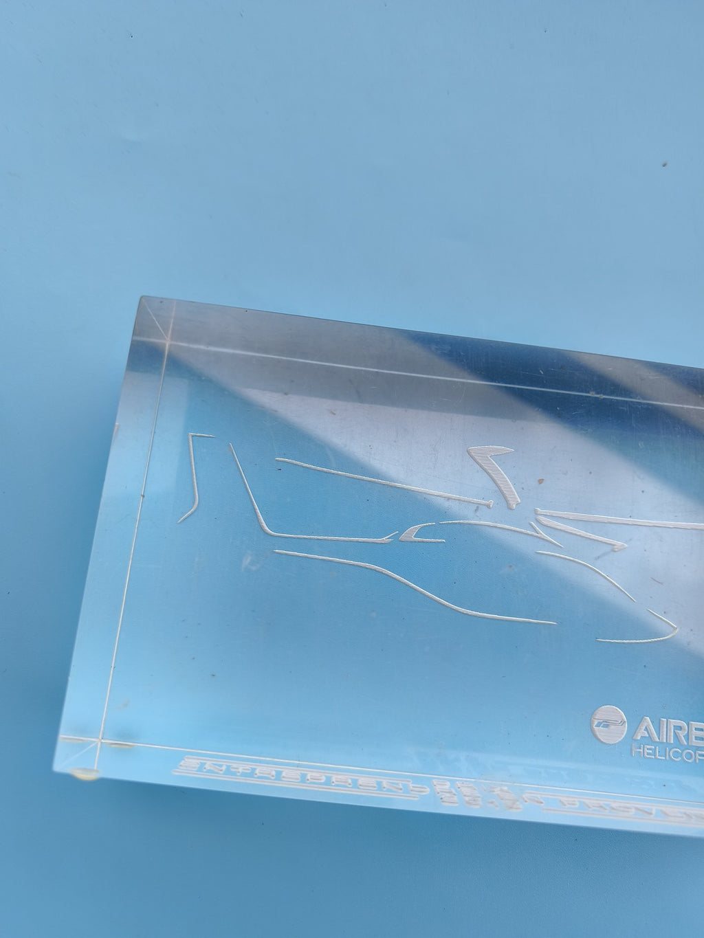 Prix Airbus Antreprendre Provence 2015 sculpture plexiglas rare collection