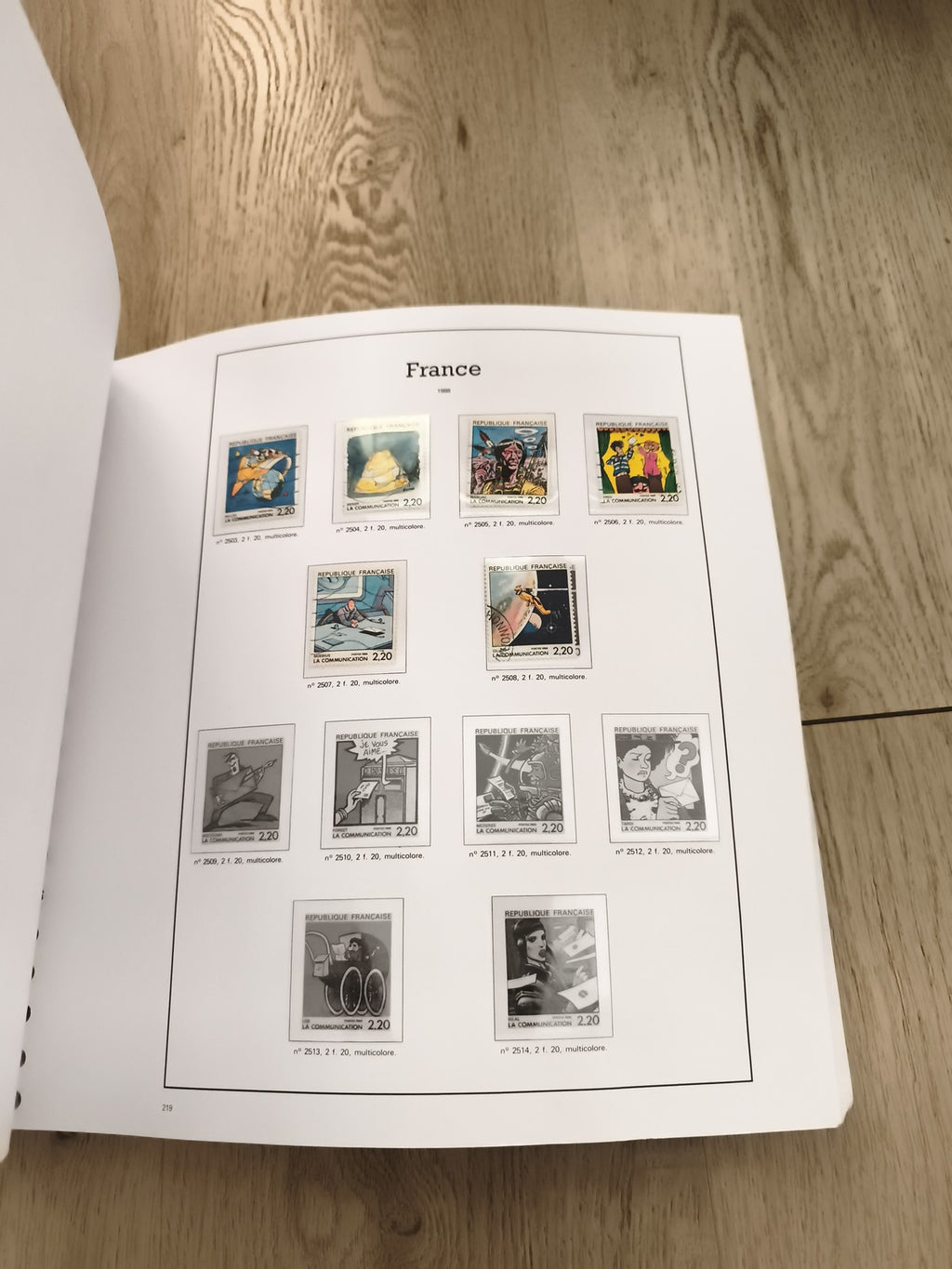 Lot de gros classeurs timbres France albums partiellement remplis philatélie