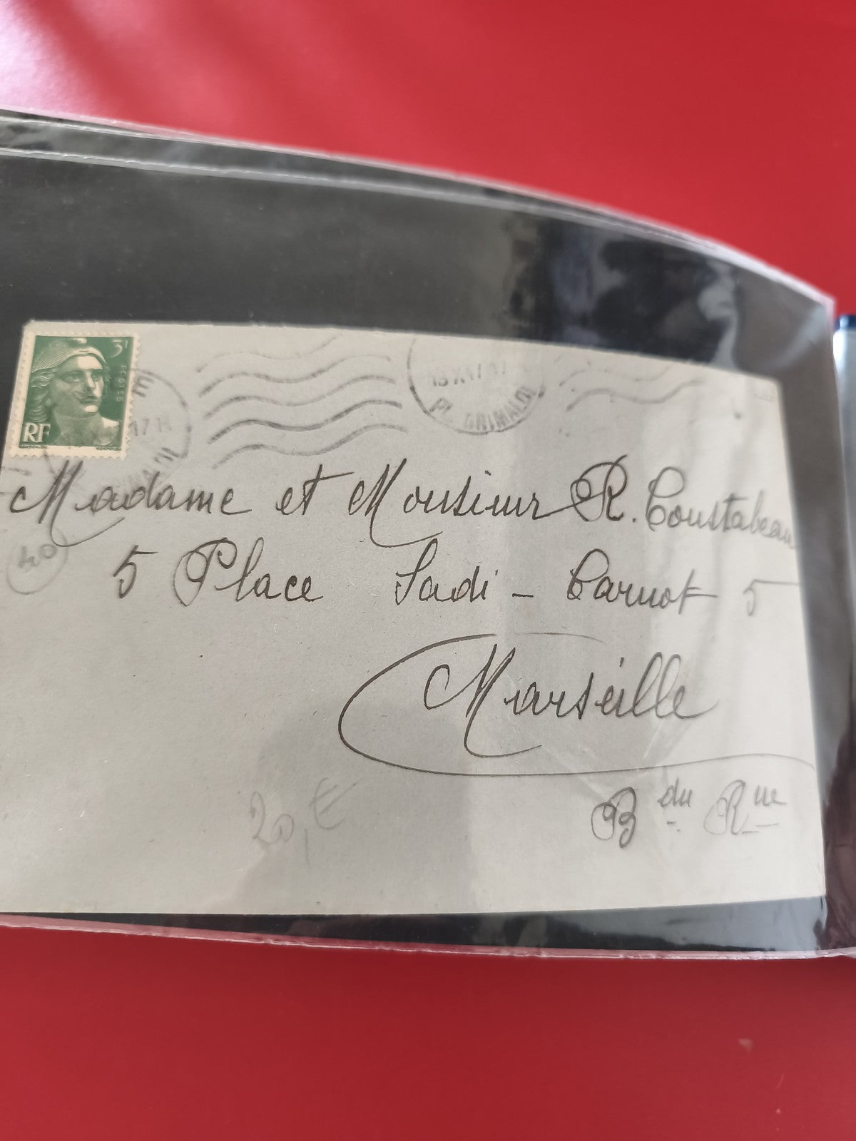 Ancienne enveloppe oblitérée philatélie, timbre Marianne vert, écriture manuscri