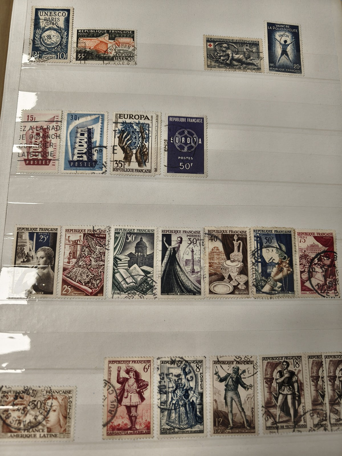 Lot anciens timbres oblitérés France thématiques historiques et culturelles